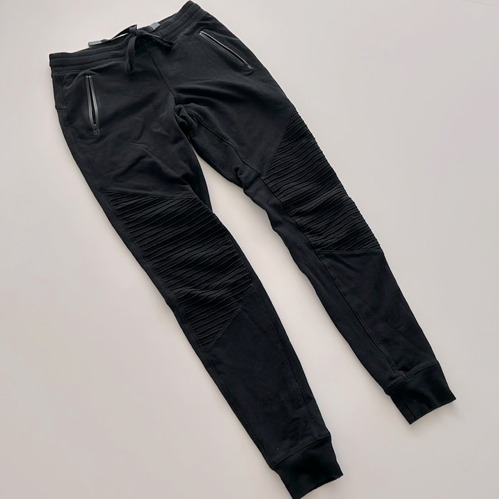 Black ALO sweatpants
